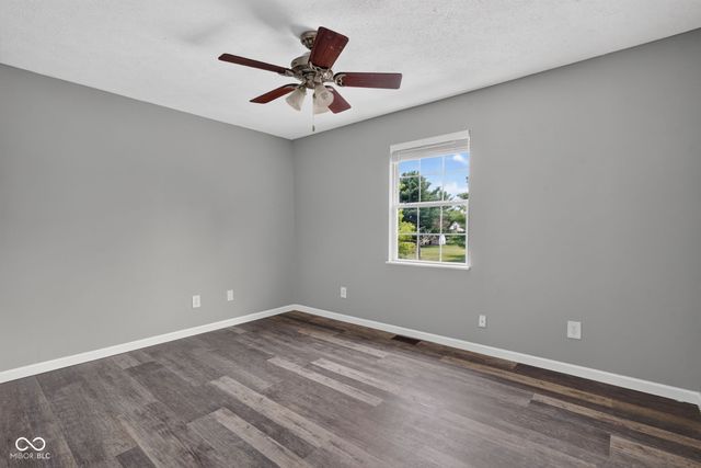 203 Keller Drive, Greenfield, IN 46140