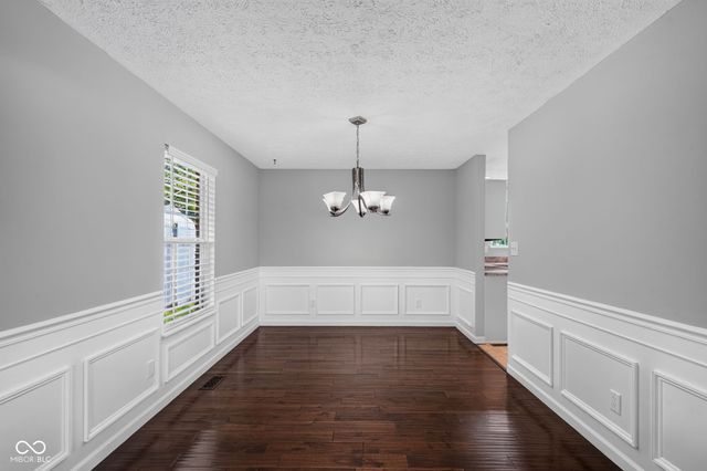 203 Keller Drive, Greenfield, IN 46140
