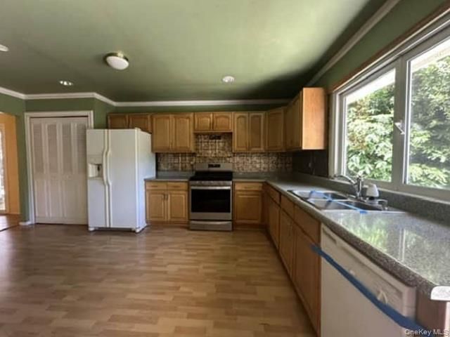 46 Andover Drive, Coram, NY 11727