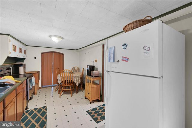 177 W 2ND MOUNTAIN RD, Pottsville, PA 17901