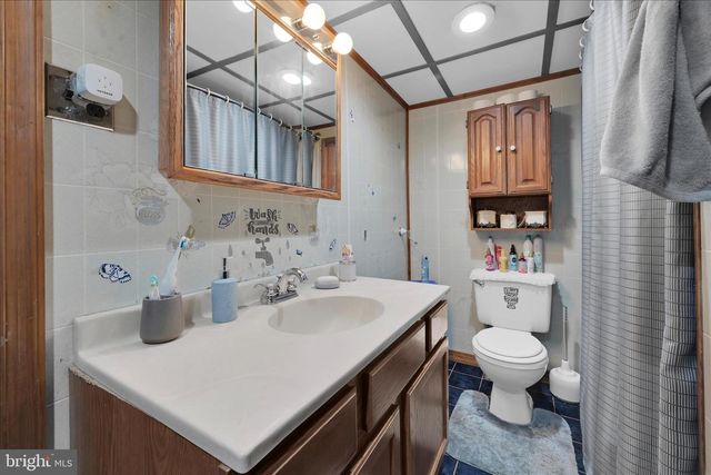 177 W 2ND MOUNTAIN RD, Pottsville, PA 17901