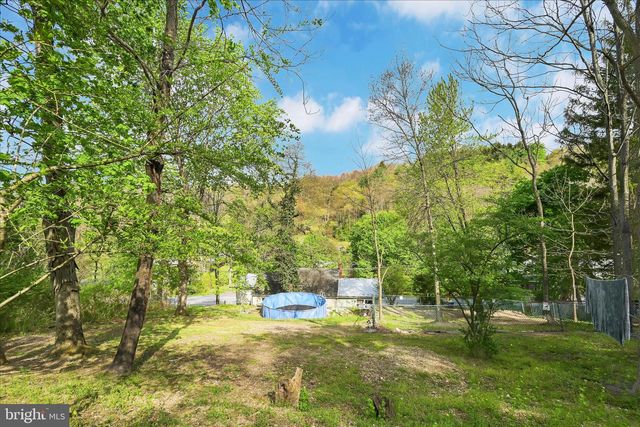 177 W 2ND MOUNTAIN RD, Pottsville, PA 17901
