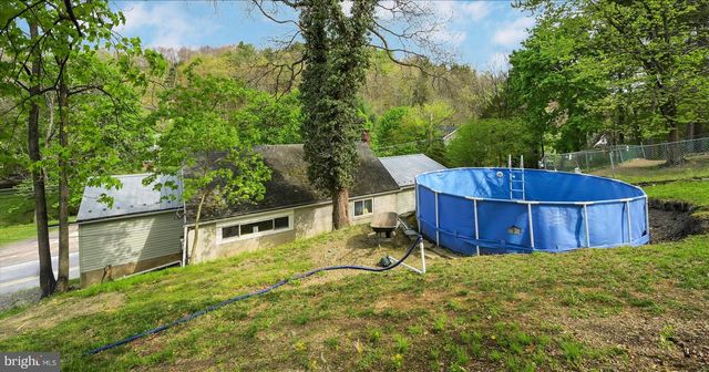 177 W 2ND MOUNTAIN RD, Pottsville, PA 17901