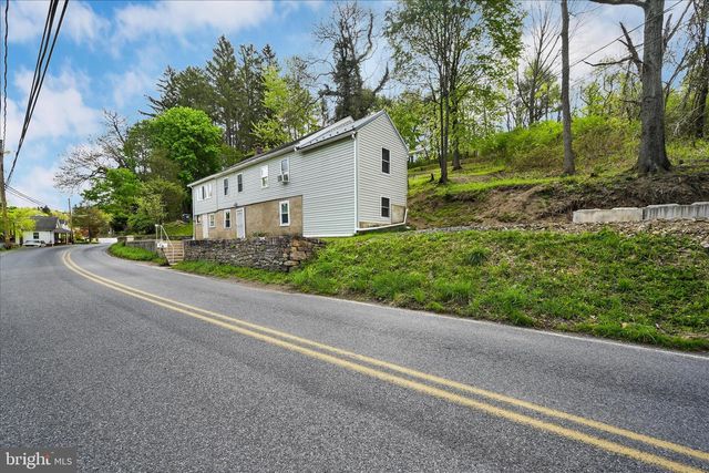 177 W 2ND MOUNTAIN RD, Pottsville, PA 17901