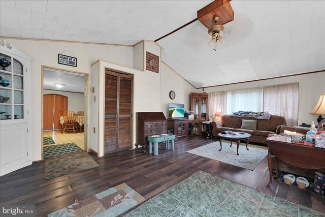 177 W 2ND MOUNTAIN RD, Pottsville, PA 17901