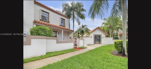 9427 NW 42nd Street, Sunrise, FL 33351