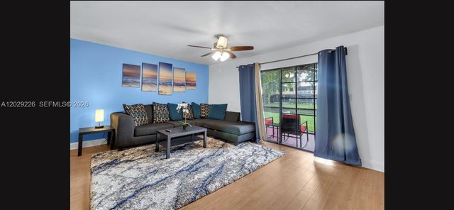 9427 NW 42nd Street, Sunrise, FL 33351
