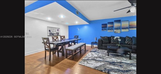 9427 NW 42nd Street, Sunrise, FL 33351