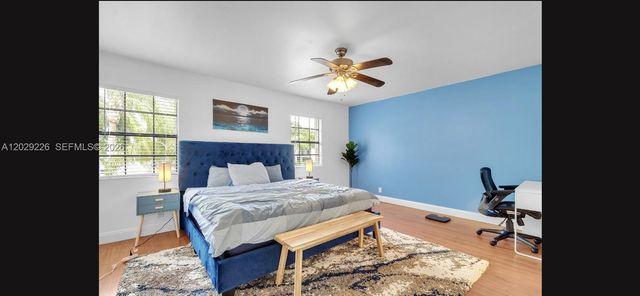 9427 NW 42nd Street, Sunrise, FL 33351