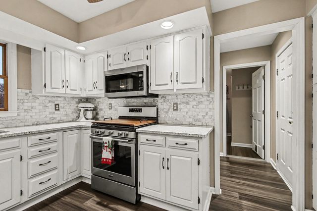 710 Brandonbury Drive, Valparaiso, IN 46383