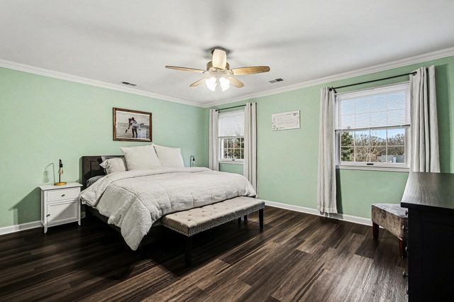 710 Brandonbury Drive, Valparaiso, IN 46383