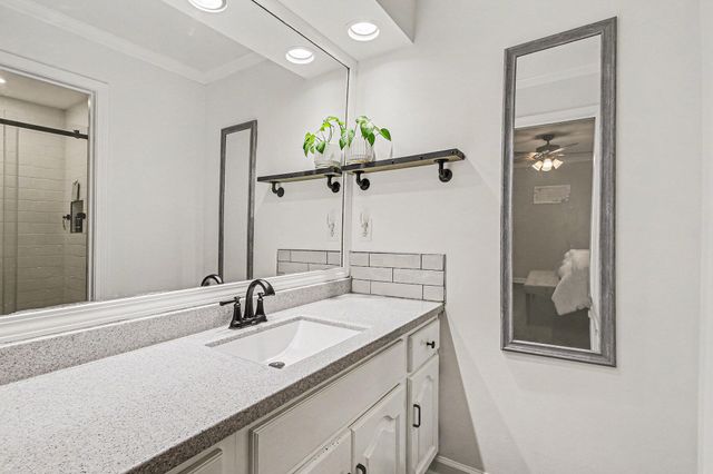 710 Brandonbury Drive, Valparaiso, IN 46383