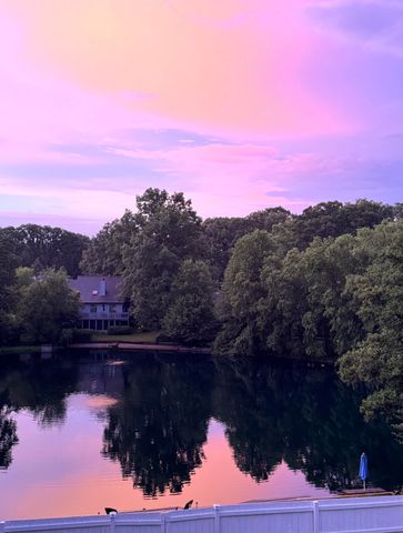 710 Brandonbury Drive, Valparaiso, IN 46383