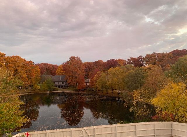 710 Brandonbury Drive, Valparaiso, IN 46383