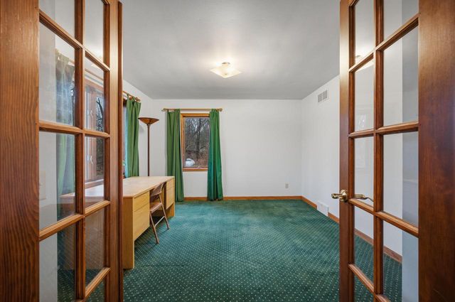 3127 Vinburn ROAD, Sun Prairie, WI 53590