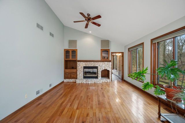 3127 Vinburn ROAD, Sun Prairie, WI 53590