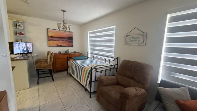 10450 NW 19th Street, Pembroke Pines, FL 33026