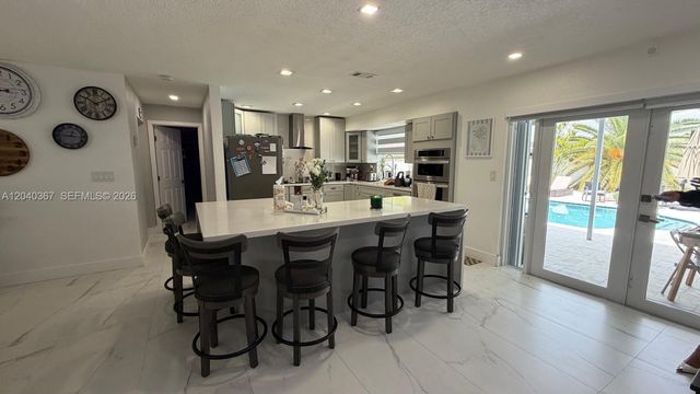 10450 NW 19th Street, Pembroke Pines, FL 33026