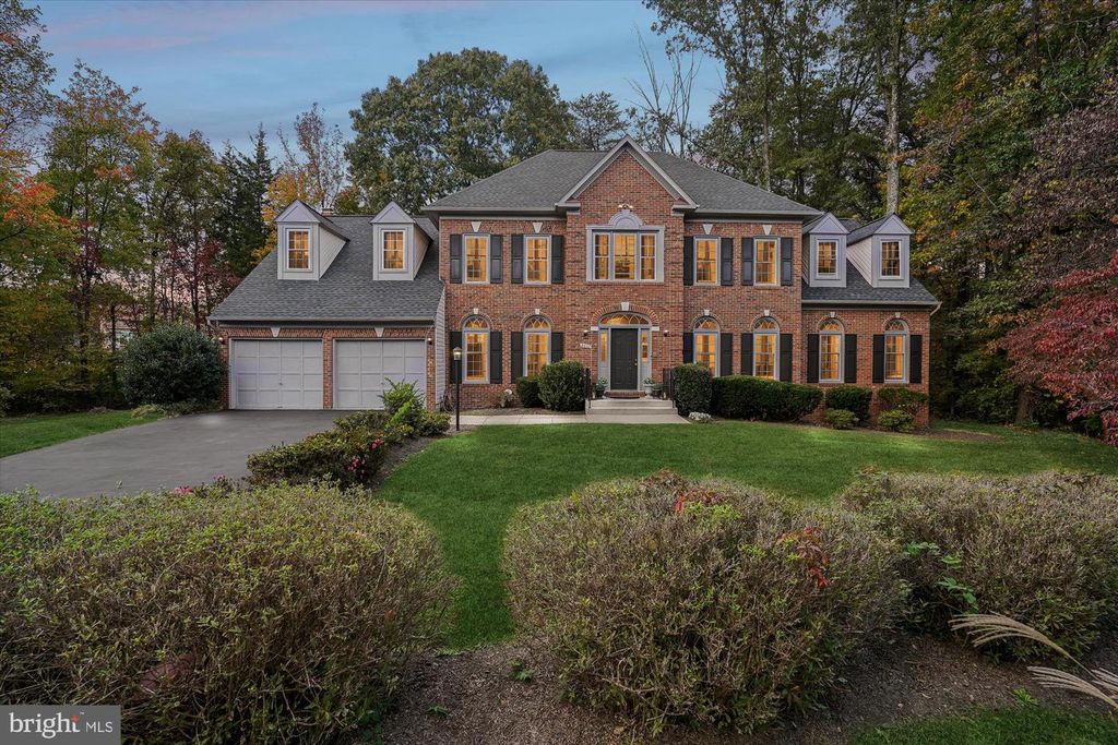 8622 CROSS CHASE CT, Fairfax Station, VA 22039