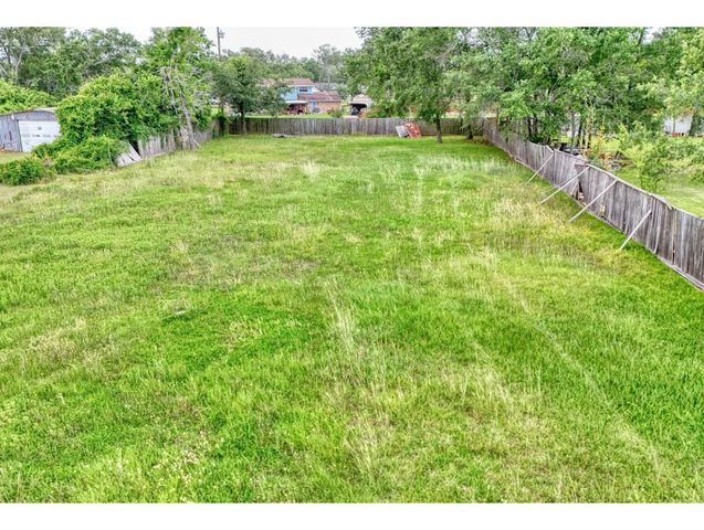 2720 Red Bluff Road, Seabrook, TX 77586