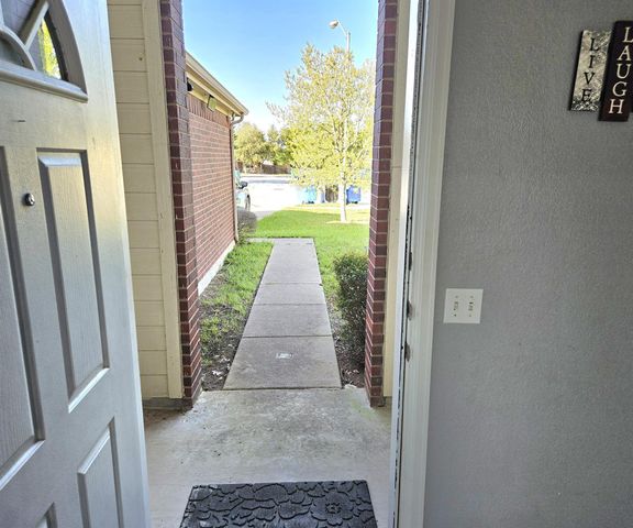 14400 Little Eagle CT, Elgin, TX 78621