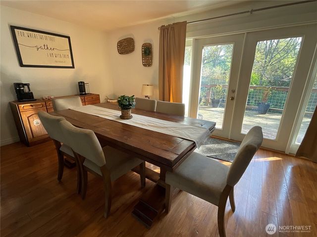2260 Darvic Place, Oak Harbor, WA 98277