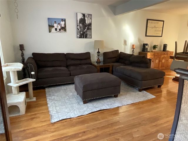 2260 Darvic Place, Oak Harbor, WA 98277