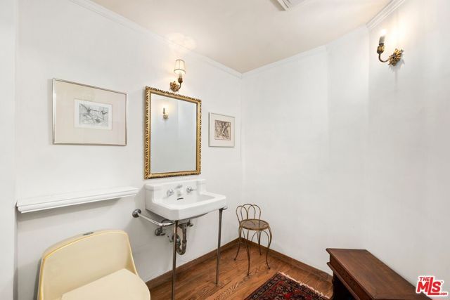 311 Amalfi Drive, Santa Monica, CA 90402