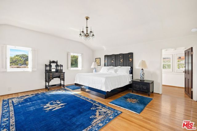 311 Amalfi Drive, Santa Monica, CA 90402