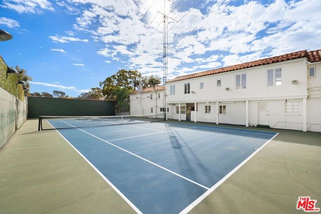 311 Amalfi Drive, Santa Monica, CA 90402