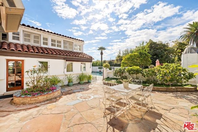 311 Amalfi Drive, Santa Monica, CA 90402
