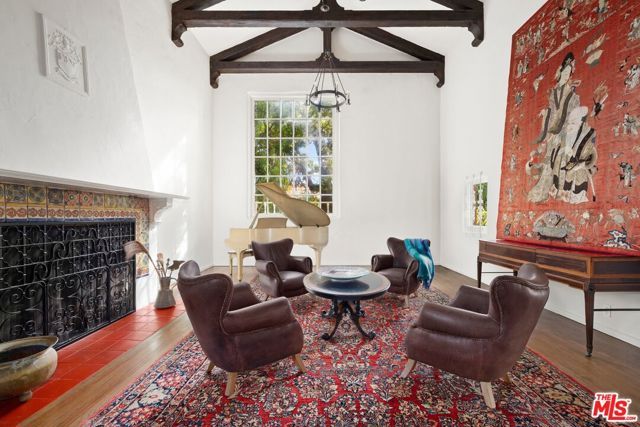 311 Amalfi Drive, Santa Monica, CA 90402