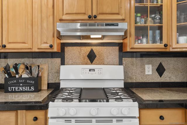 3746 Harding Ave, San Diego, CA 92113