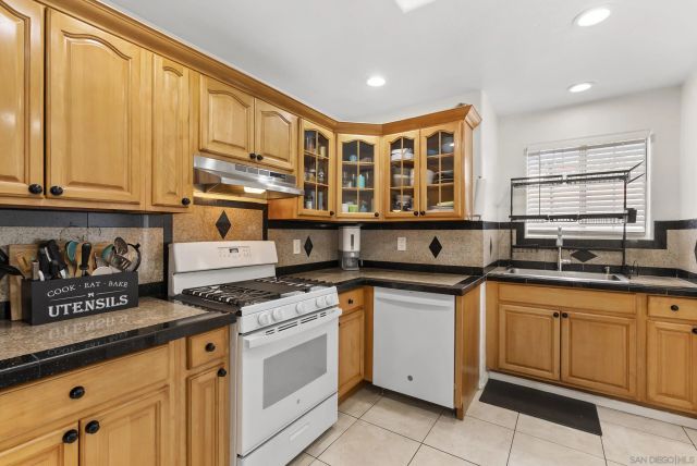 3746 Harding Ave, San Diego, CA 92113