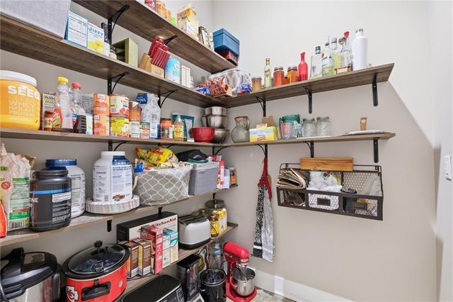 3826 S Sweeney Road, Grain Valley, MO 64029