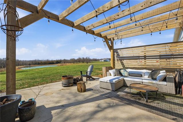 3826 S Sweeney Road, Grain Valley, MO 64029