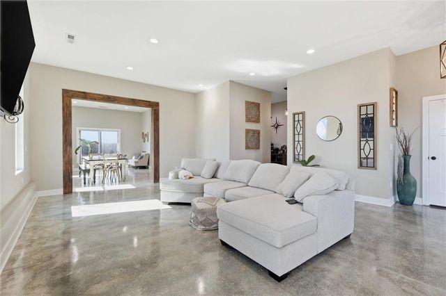 3826 S Sweeney Road, Grain Valley, MO 64029