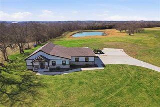 3826 S Sweeney Road, Grain Valley, MO 64029