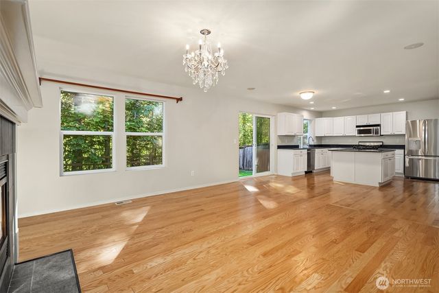 7825 Cortland Ave SE, Snoqualmie, WA 98065