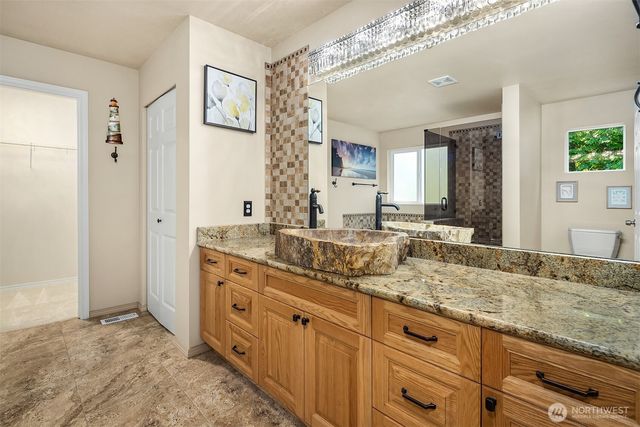 7825 Cortland Ave SE, Snoqualmie, WA 98065