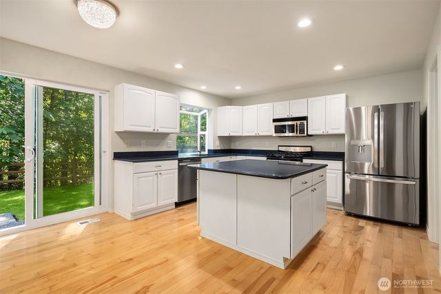 7825 Cortland Ave SE, Snoqualmie, WA 98065