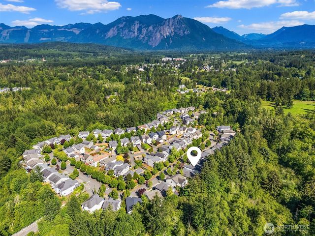 7825 Cortland Ave SE, Snoqualmie, WA 98065