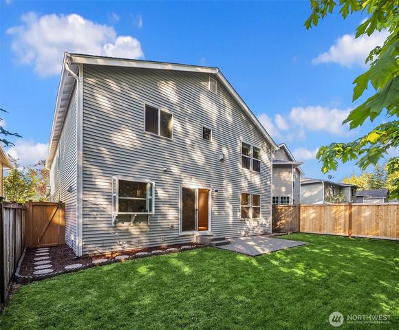 7825 Cortland Ave SE, Snoqualmie, WA 98065