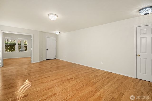7825 Cortland Ave SE, Snoqualmie, WA 98065