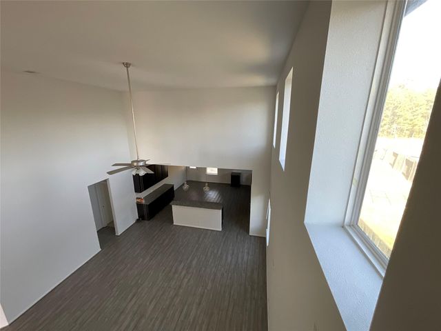 8039 Brooks Crossing, Baytown, TX 77521