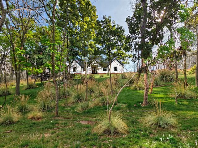 46 Northfleet Drive, Bella Vista, AR 72714