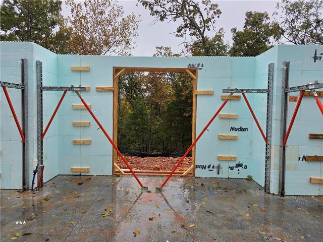 46 Northfleet Drive, Bella Vista, AR 72714