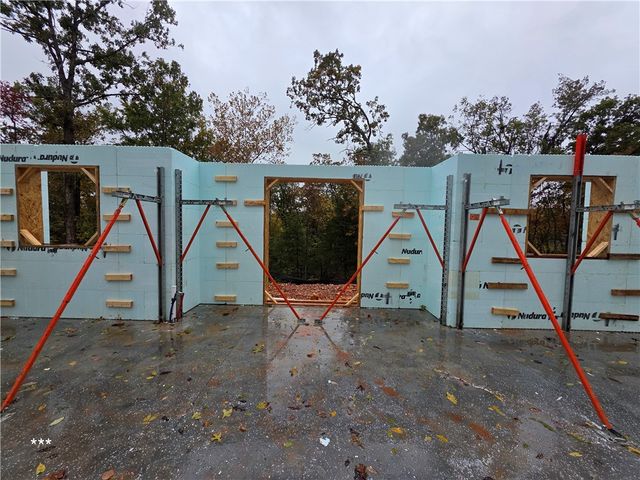 46 Northfleet Drive, Bella Vista, AR 72714