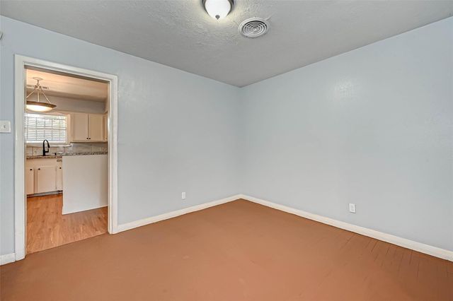 2946 Dragonwick Drive, Houston, TX 77045