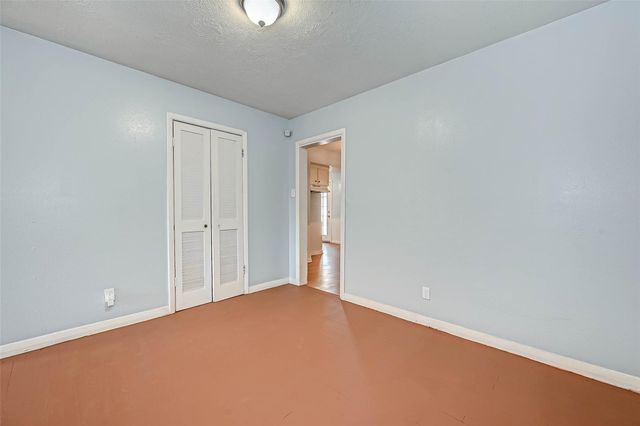 2946 Dragonwick Drive, Houston, TX 77045